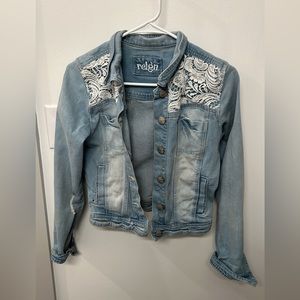 Women’s blue jean jacket, size M, 70% cotton, 28% polyester, 2%spandex, like new